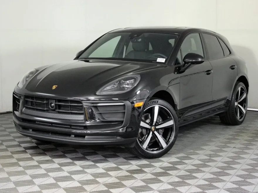 2025 Porsche Macan Base photo 1