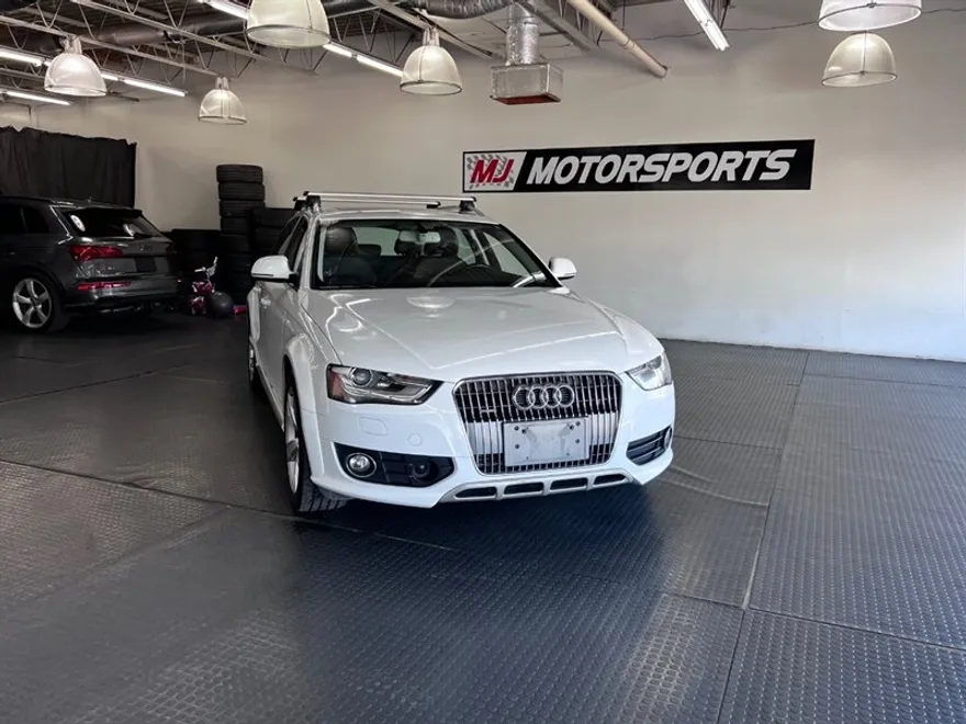 2013 Audi A4 Allroad Quattro Prestige photo 1