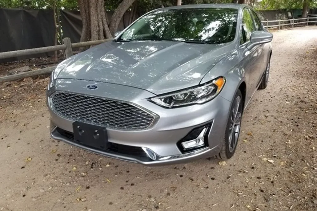 2020 Ford Fusion Titanium photo 1