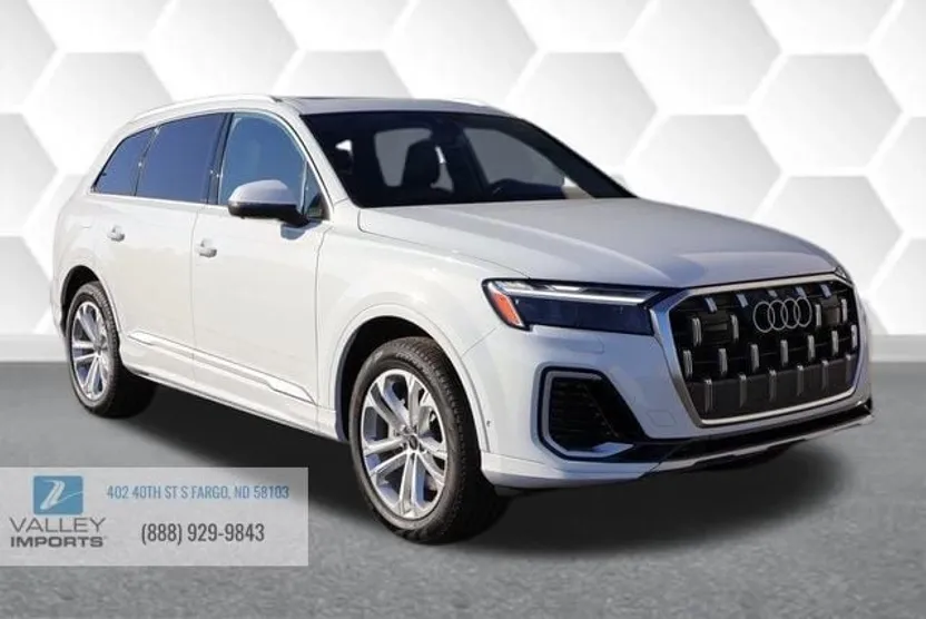 2025 Audi Q7 55 Premium Plus photo 1