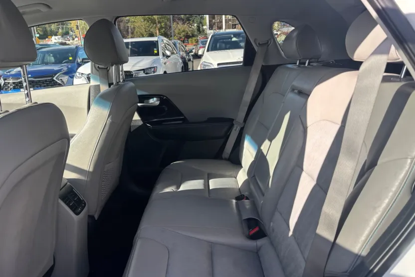 2018 Kia Niro Plug-In Hybrid EX photo 1