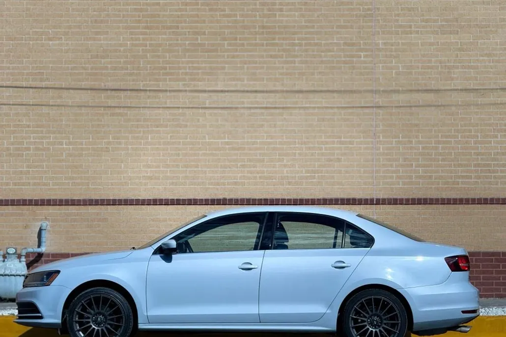 2017 Volkswagen Jetta 1.4T photo 1