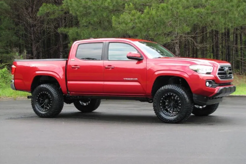 2019 Toyota Tacoma SR5 Double Cab photo 1