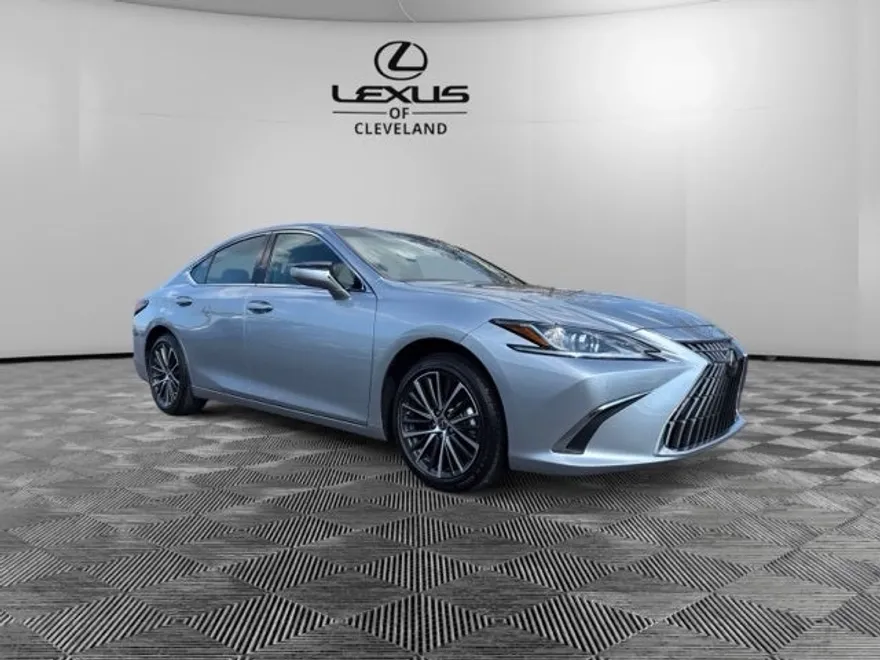 2025 Lexus ES 350 photo 1