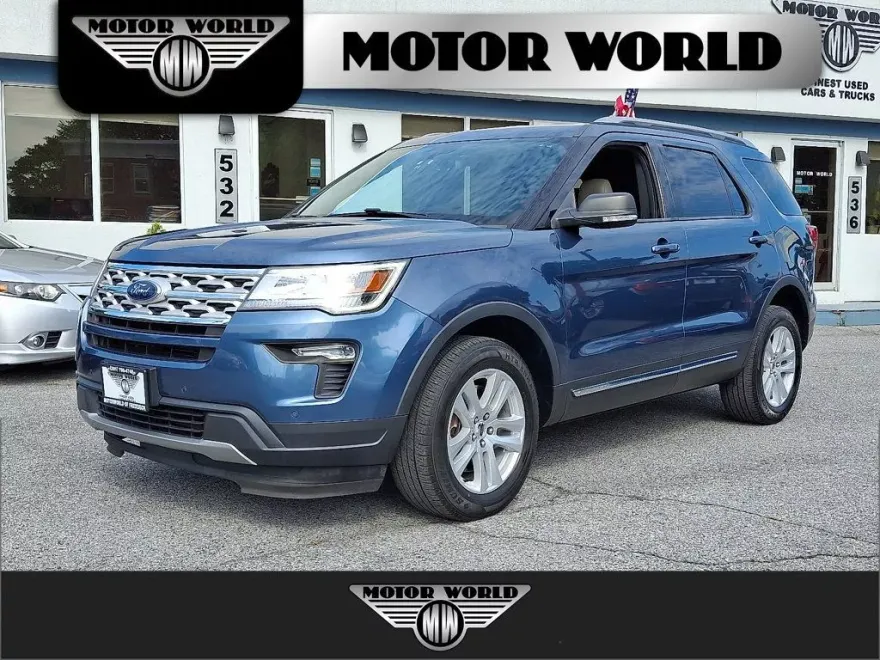 2019 Ford Explorer XLT photo 1
