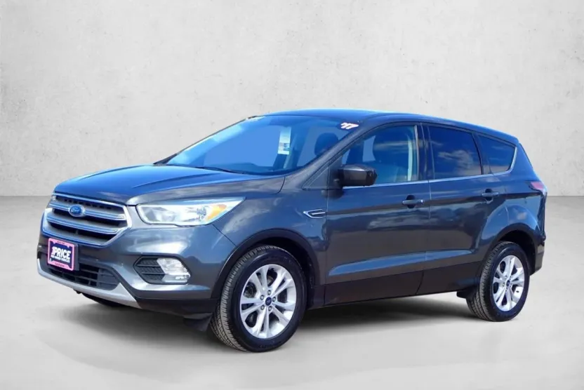 2017 Ford Escape SE photo 1