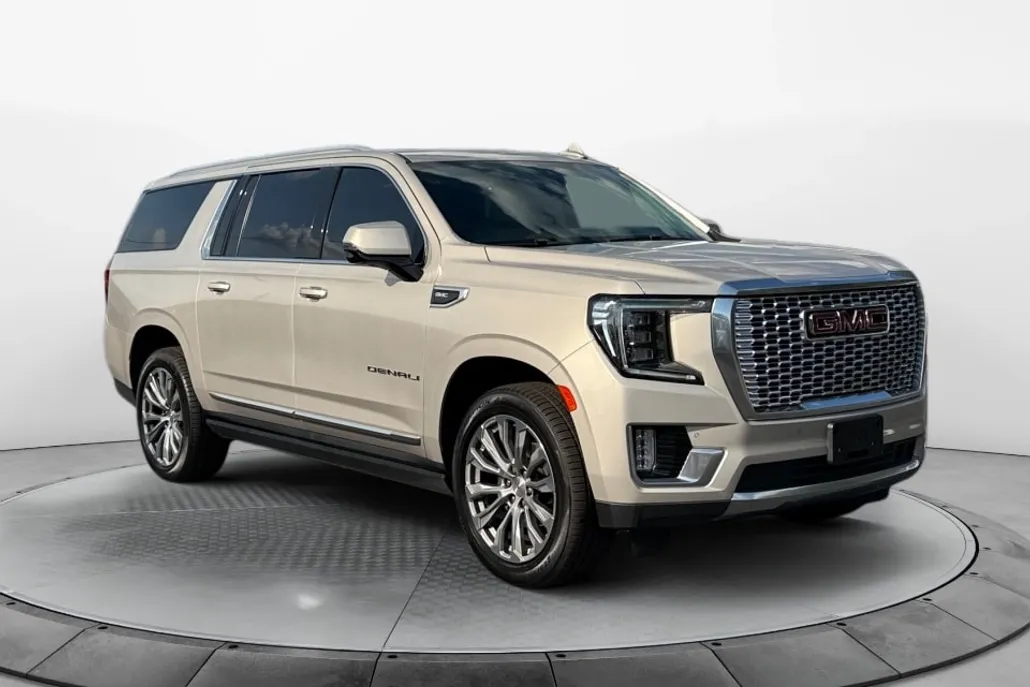 2021 Gmc Yukon XL Denali photo 1