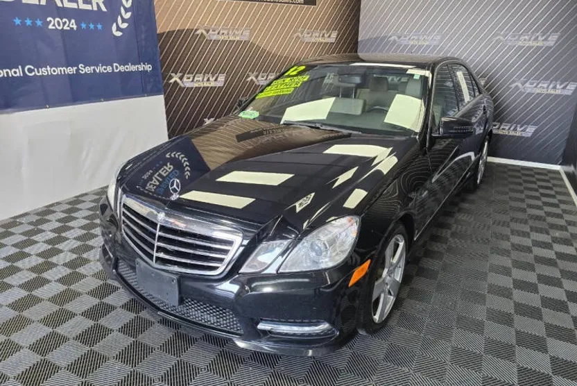 2012 Mercedes Benz E 350 4MATIC photo 1