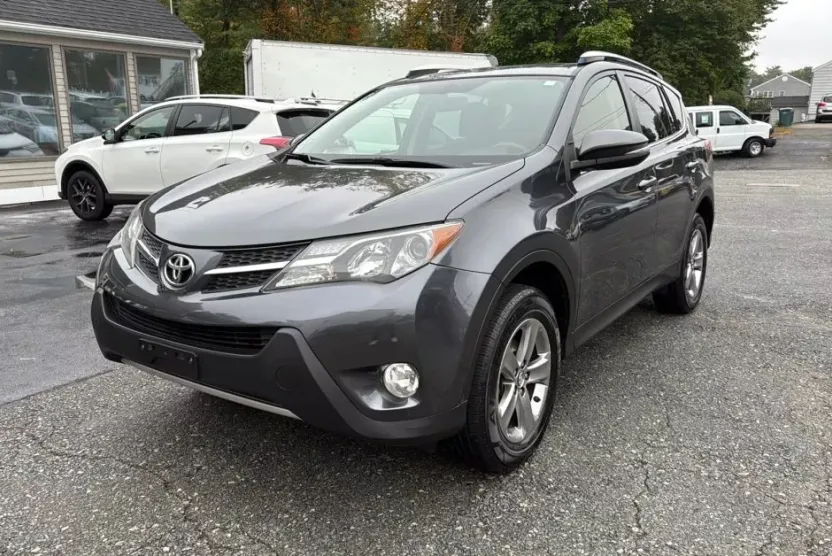 2015 Toyota RAV4 XLE Sport photo 1