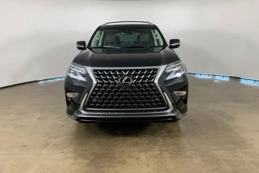 2023 Lexus GX 460 Luxury photo 1
