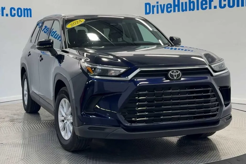 2024 Toyota Grand Highlander XLE photo 1
