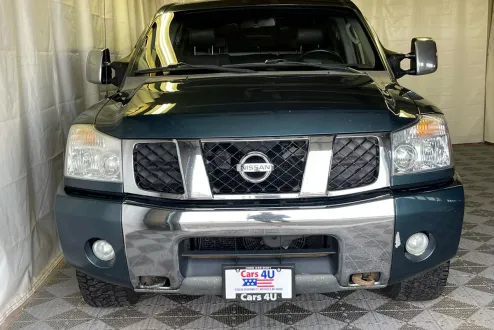 2006 Nissan Titan LE Crew Cab photo 2