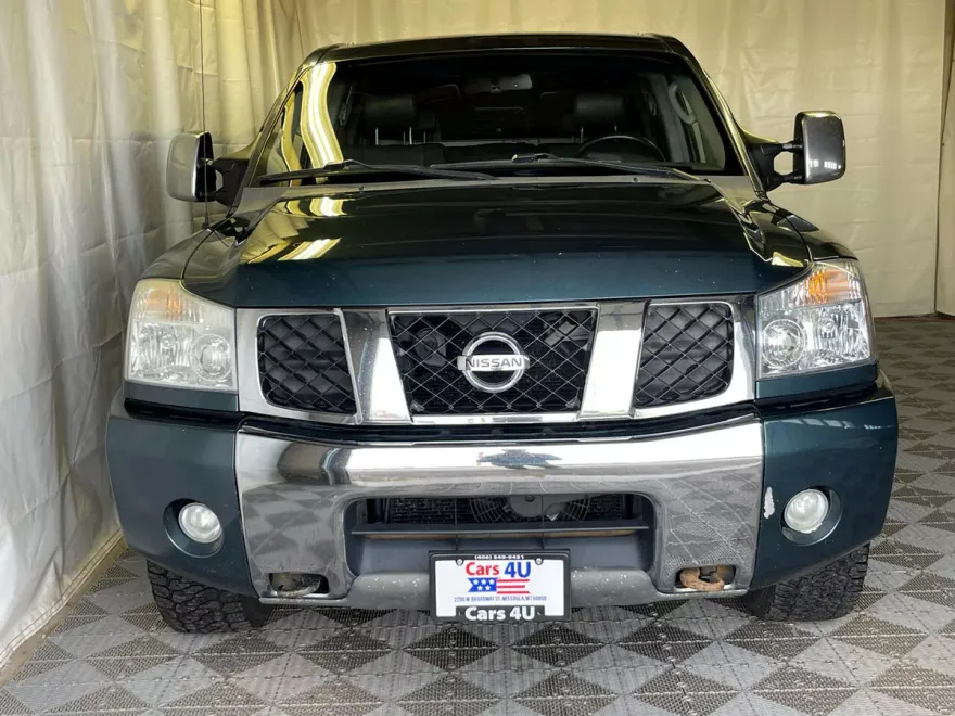 2006 Nissan Titan LE Crew Cab photo 2