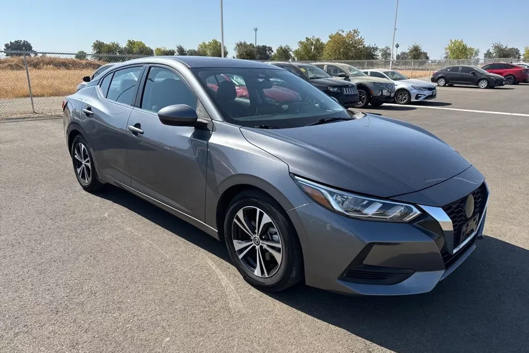 2021 Nissan Sentra SV photo 1
