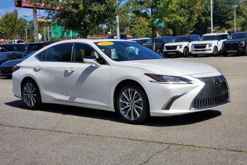 2019 Lexus ES 350 Luxury photo 1