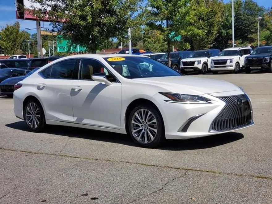 2019 Lexus ES 350 Luxury photo 1