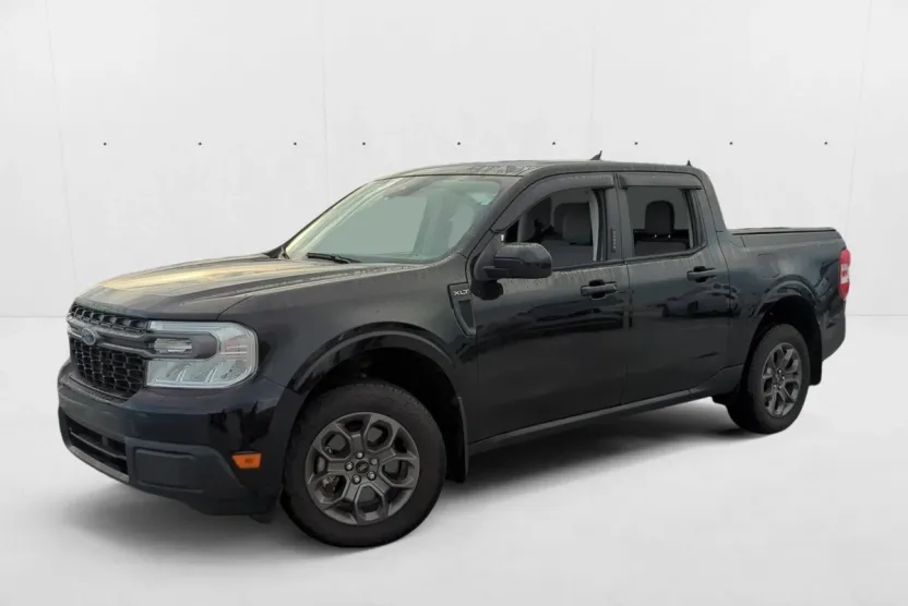 2023 Ford Maverick XLT photo 1