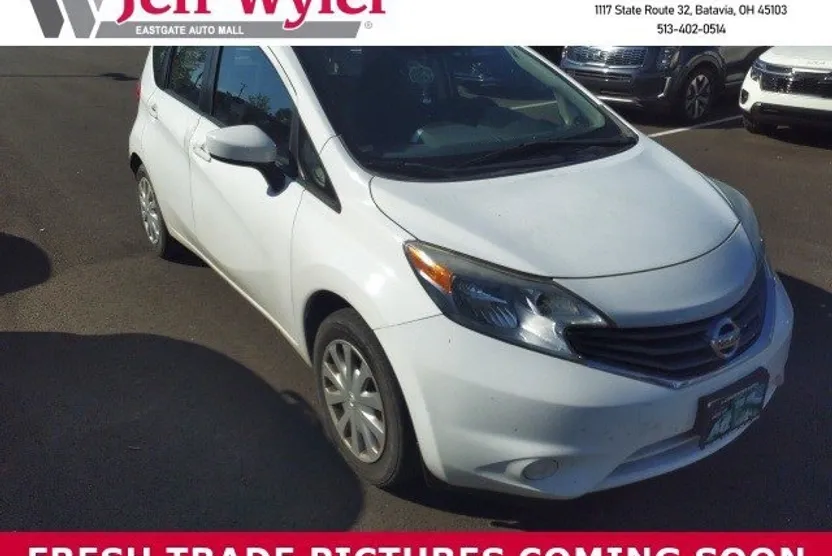 2015 Nissan Versa Note Plus photo 1