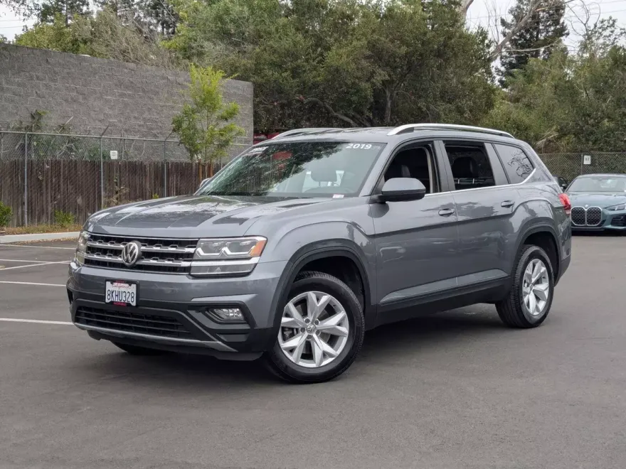 2019 Volkswagen Atlas V6 SE photo 1