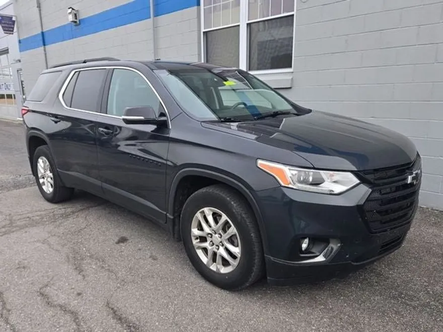 2020 Chevrolet Traverse 1LT photo 1
