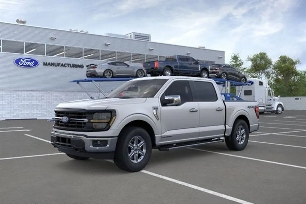 2025 Ford F-150 XLT photo 1