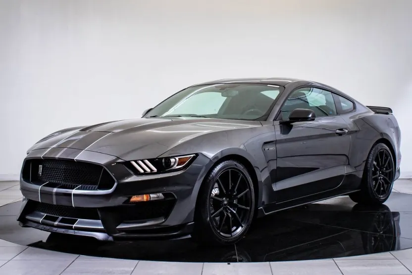 2017 Ford Mustang Shelby GT350 photo 1