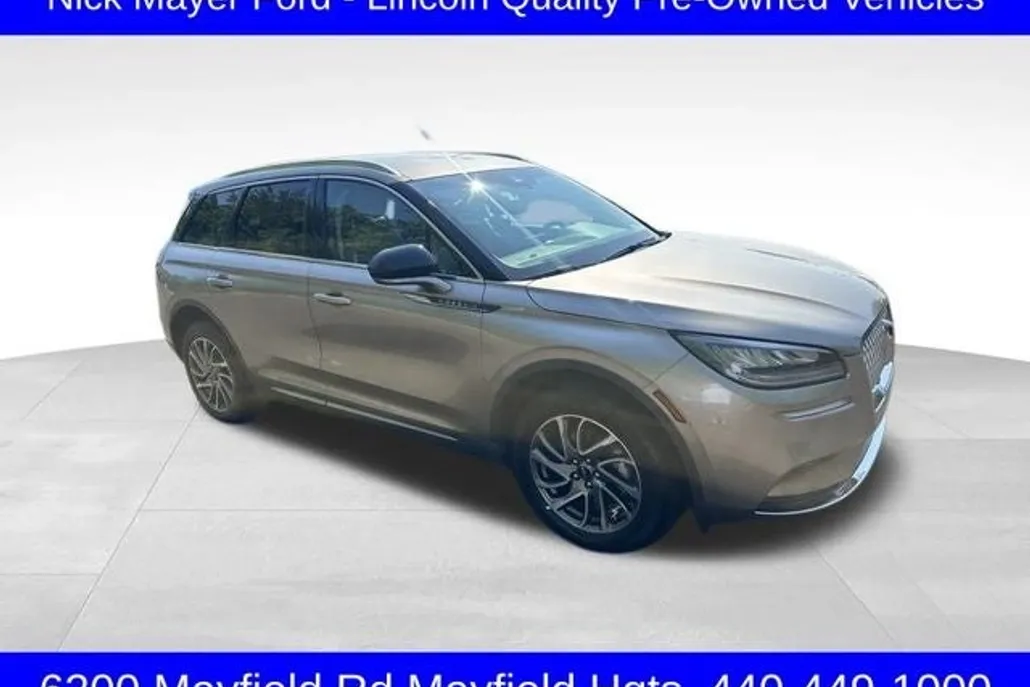 2021 Lincoln Corsair Standard photo 1