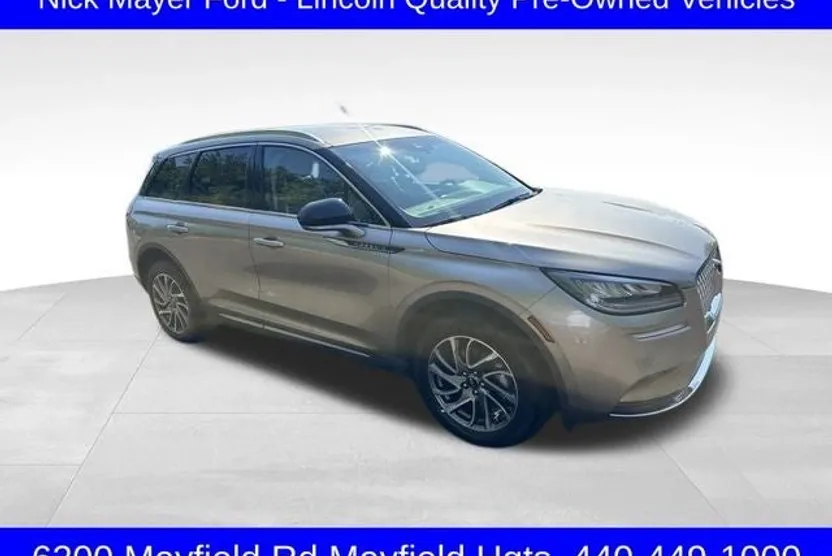 2021 Lincoln Corsair Standard photo 1