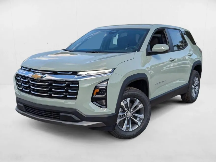 2025 Chevrolet Equinox LT photo 1