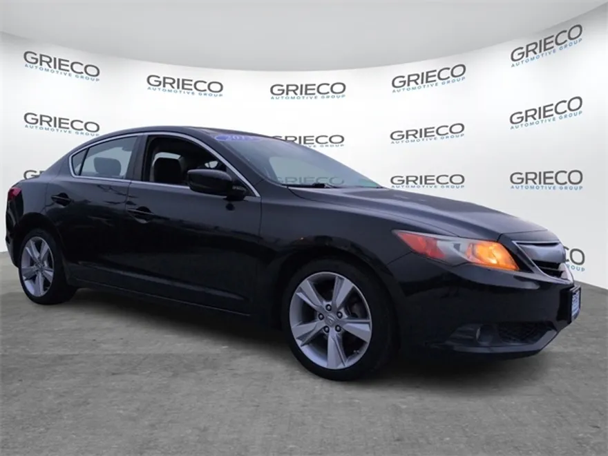 2013 Acura ILX 2.0L Technology photo 1