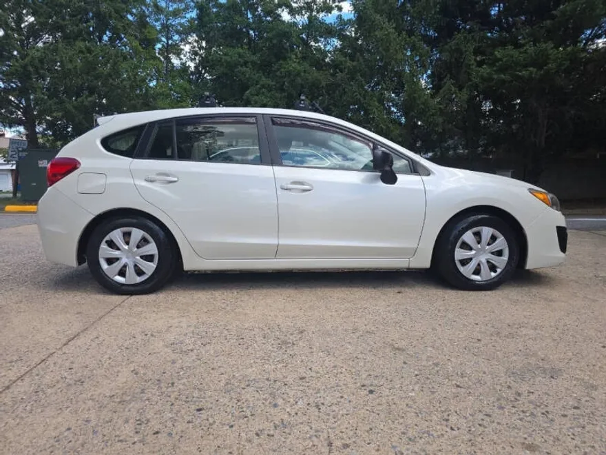 2014 Subaru Impreza 2.0i photo 1