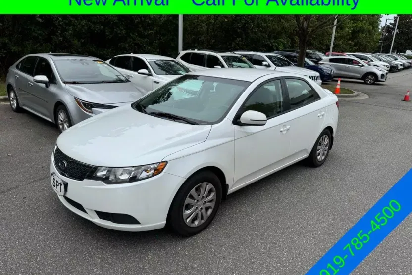 2013 Kia Forte EX photo 1