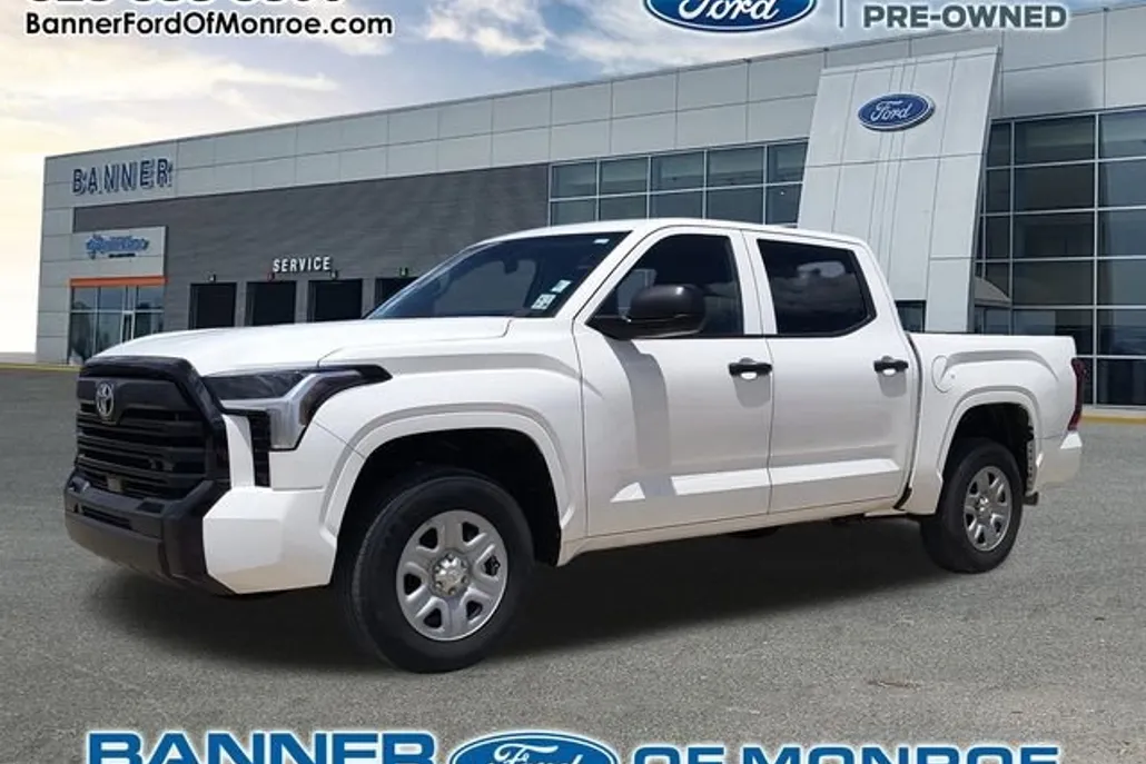 2024 Toyota Tundra SR photo 1