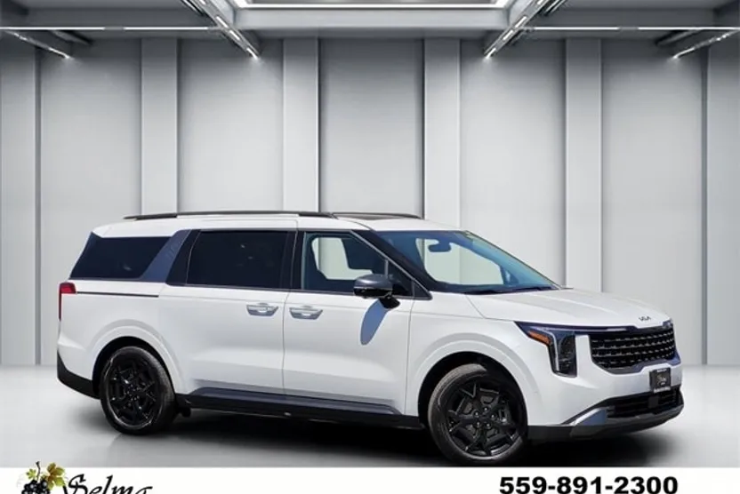 2026 Kia Carnival SX photo 1
