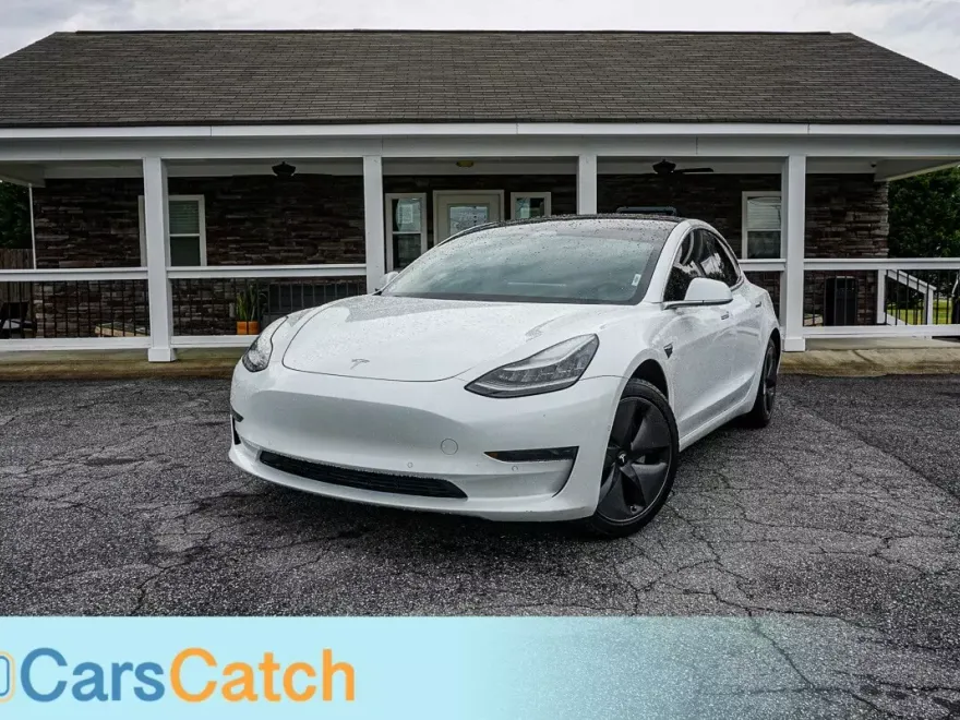 2019 Tesla Model 3 Mid Range photo 1