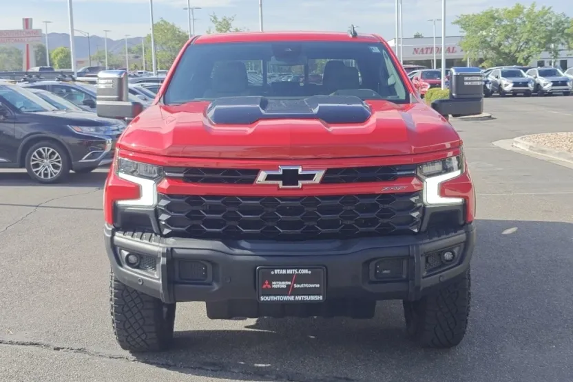 2024 Chevrolet Silverado 1500 ZR2 photo 1