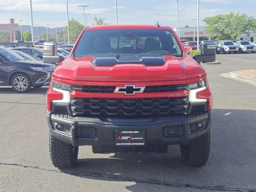 2024 Chevrolet Silverado 1500 ZR2 photo 1