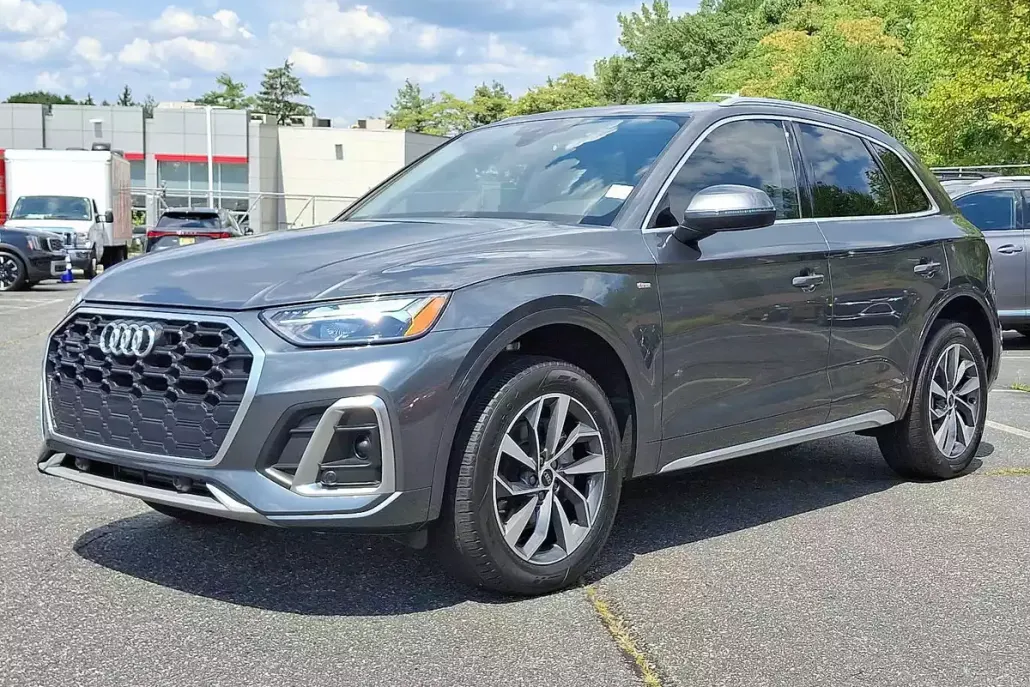2024 Audi Q5 S line Premium photo 1