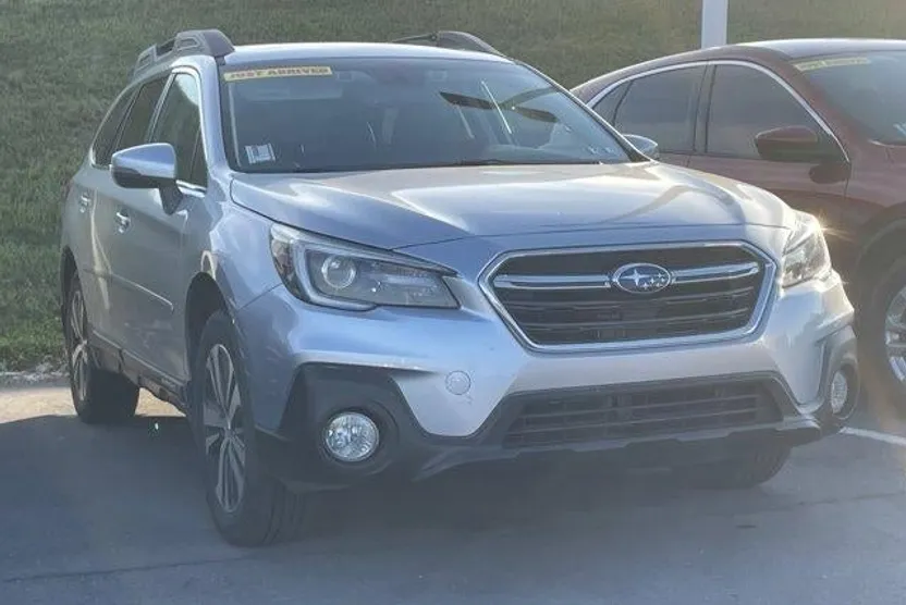 2019 Subaru Outback 2.5i Limited photo 1