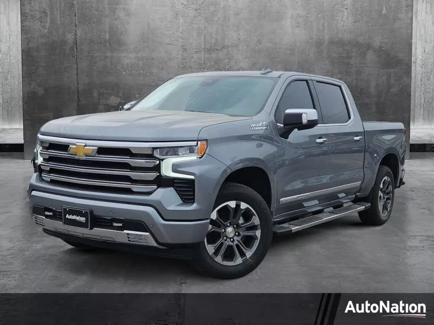 2025 Chevrolet Silverado 1500 High Country photo 1
