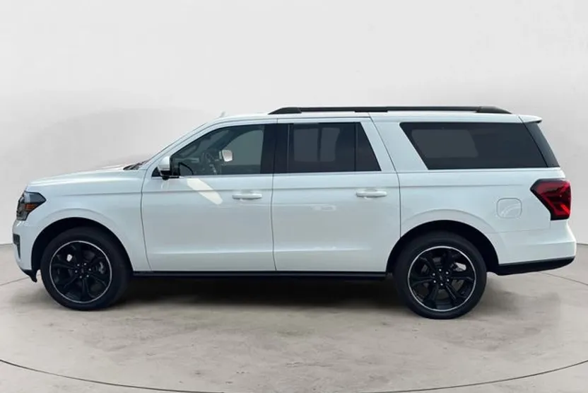 2024 Ford Expedition MAX Limited photo 1