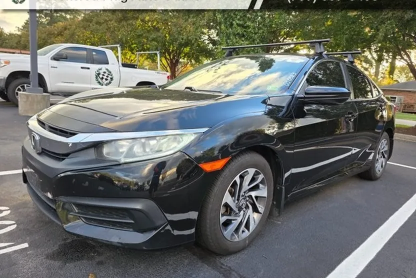 2018 Honda Civic EX photo 1
