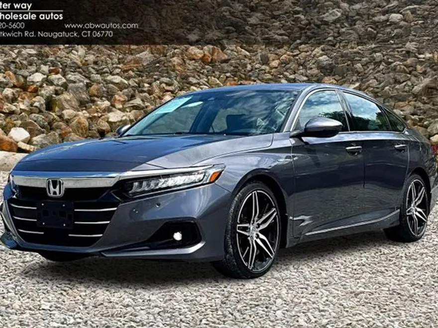 2022 Honda Accord Hybrid Touring photo 1