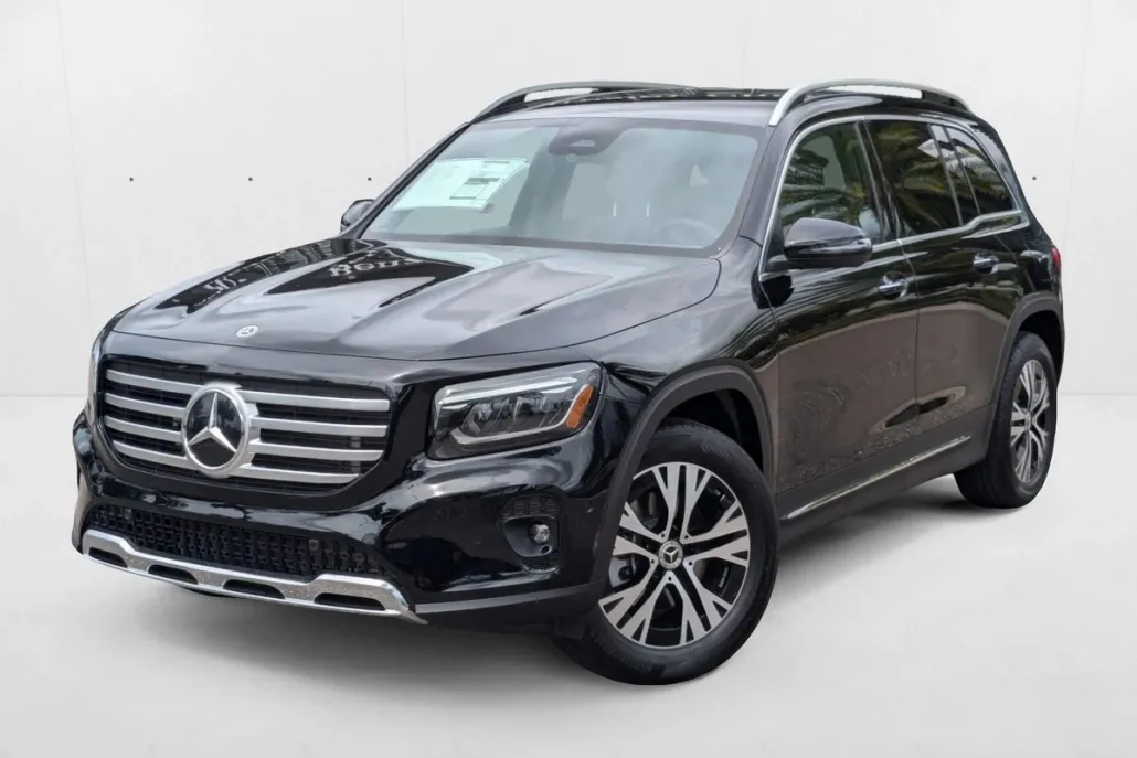 2025 Mercedes Benz GLB 250 photo 1