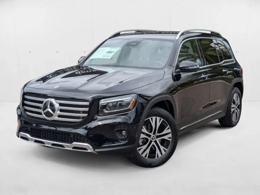 2025 Mercedes Benz GLB 250 photo 1