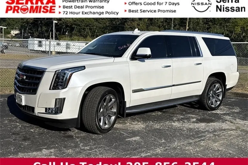 2016 Cadillac Escalade ESV Luxury photo 1