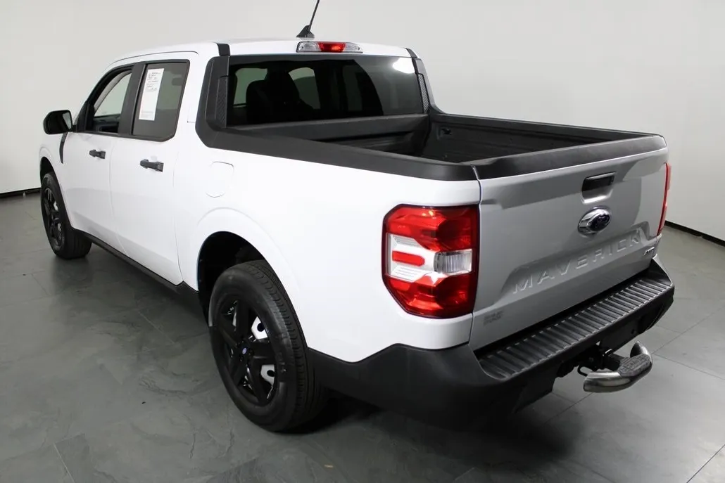 2022 Ford Maverick XL photo 1