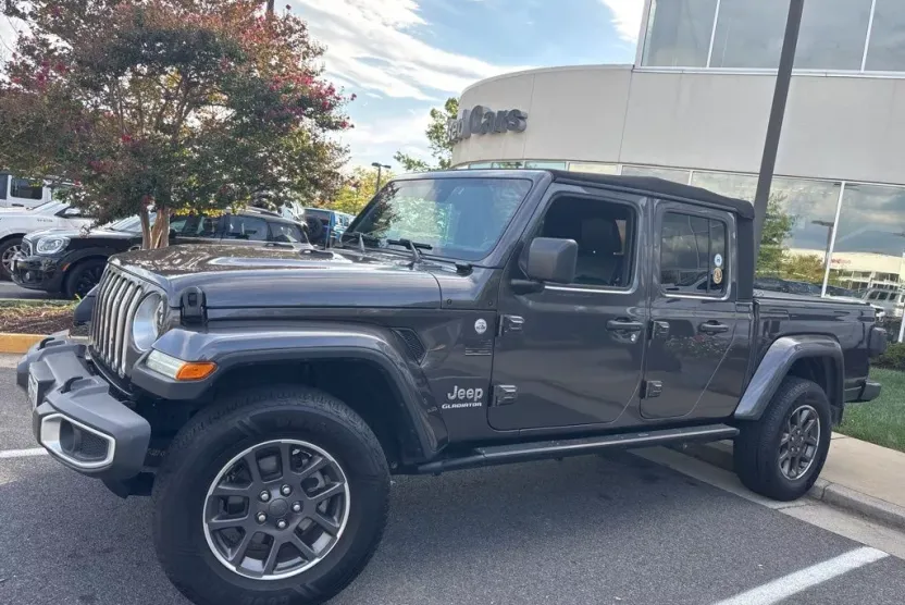 2020 Jeep Gladiator Overland photo 1