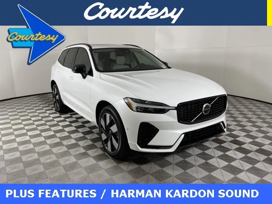 2024 Volvo XC60 Recharge T8 Plus photo 1