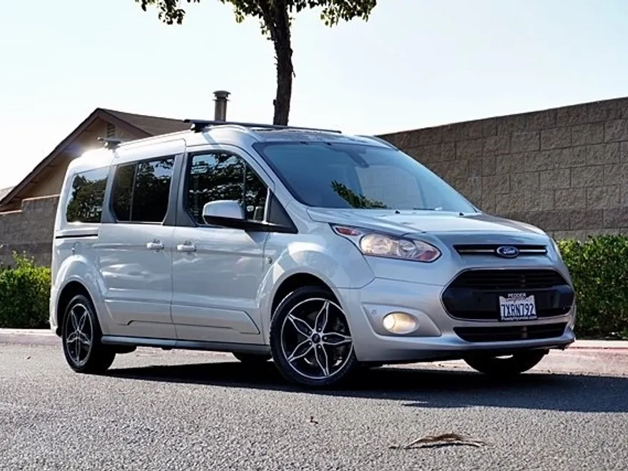2018 Ford Transit Connect Titanium photo 1
